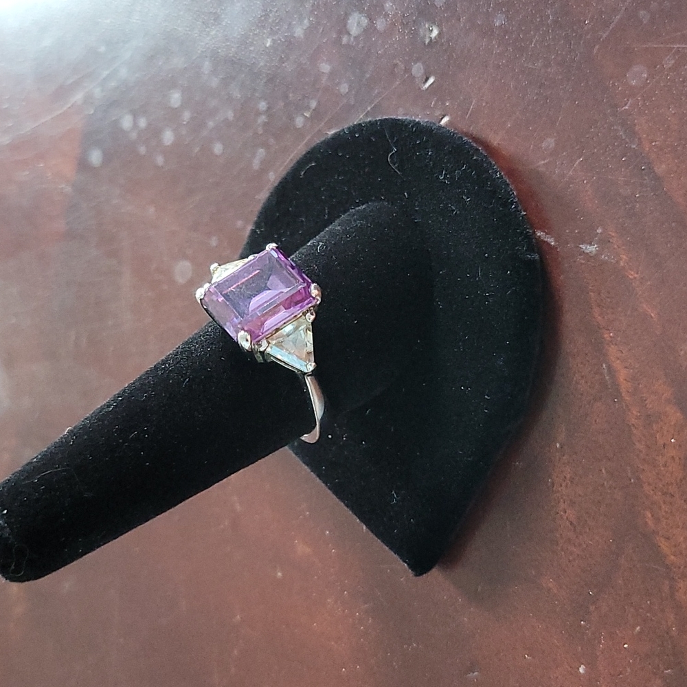 VTG Sterling silver and faux amethyst ring - Picture 2 of 2